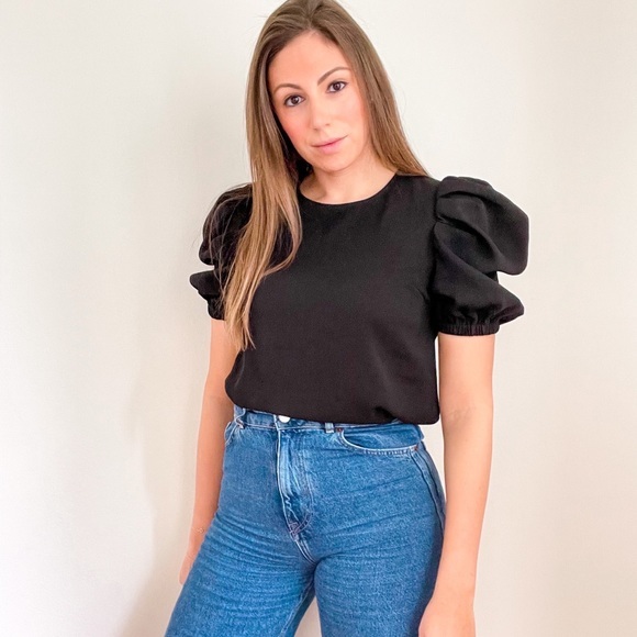 Exaggerated Puff Sleeve Blouses